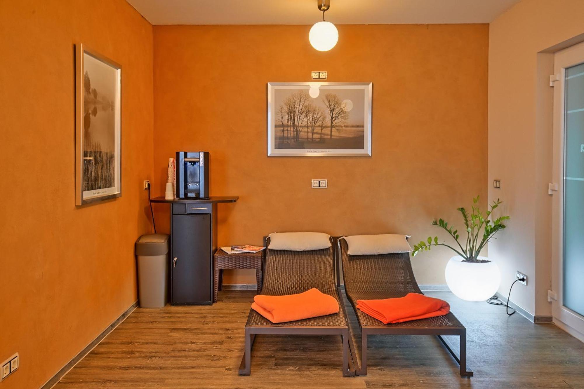 Hotel Im Schuetzenhof, ยีเวอ ภายนอก รูปภาพ