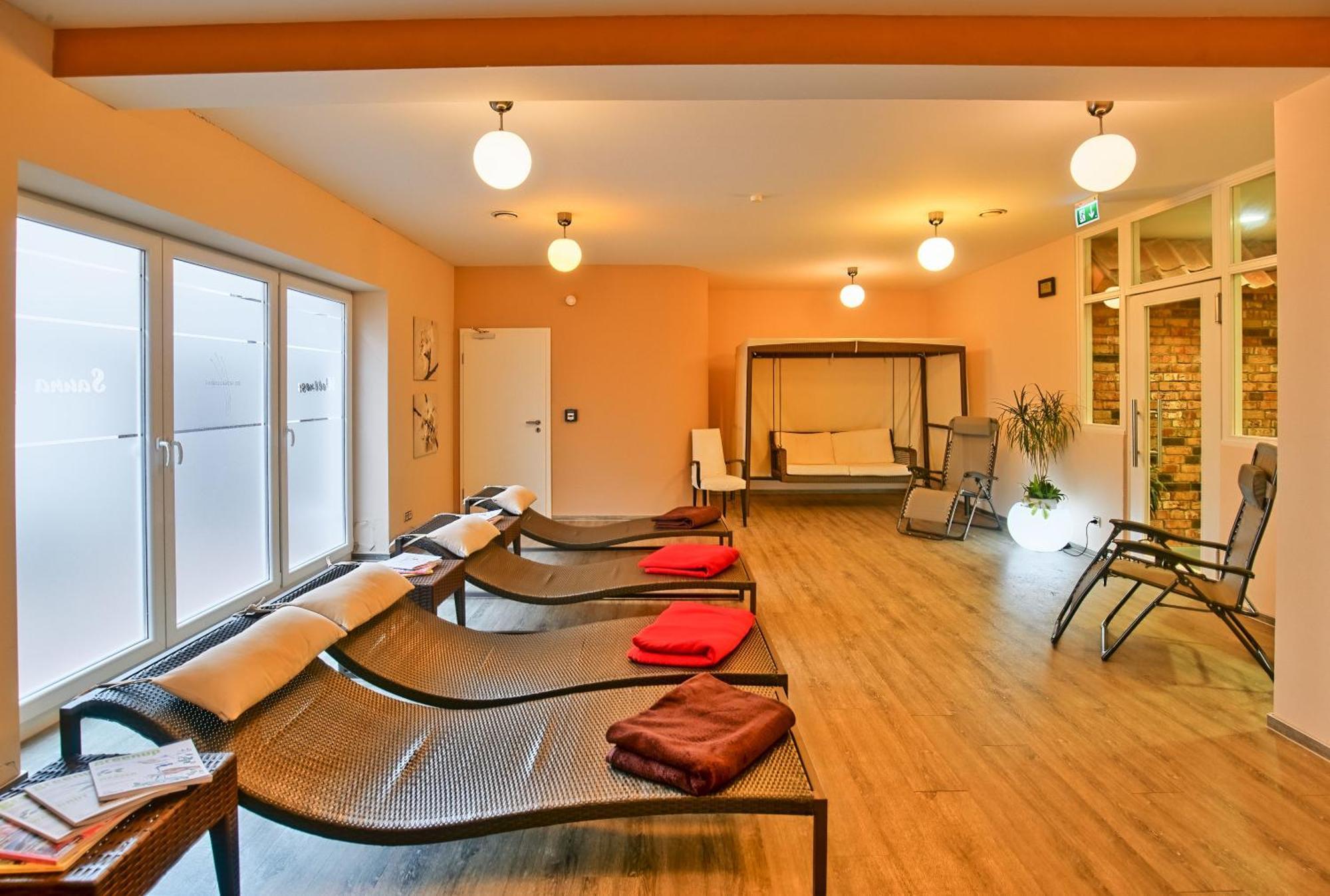 Hotel Im Schuetzenhof, ยีเวอ ภายนอก รูปภาพ