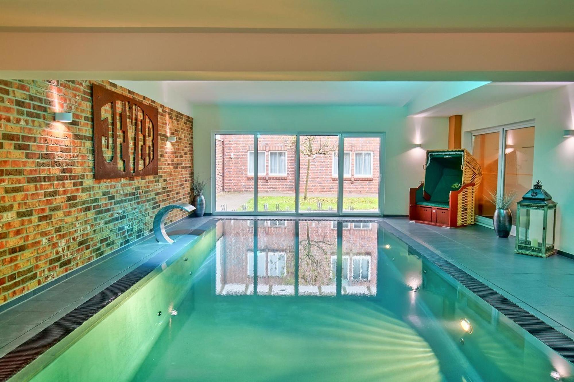 Hotel Im Schuetzenhof, ยีเวอ ภายนอก รูปภาพ
