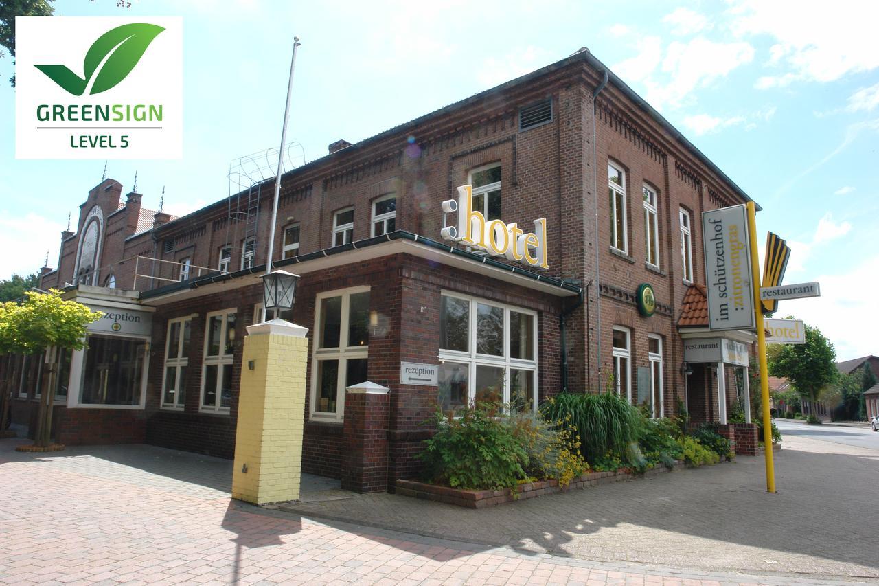 Hotel Im Schuetzenhof, ยีเวอ ภายนอก รูปภาพ